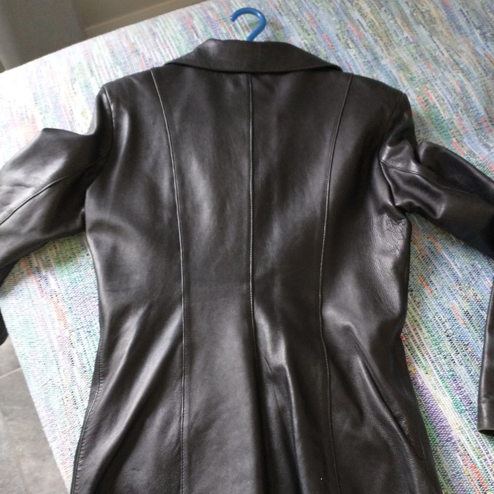 Leather jacket - Picture 9 of 16